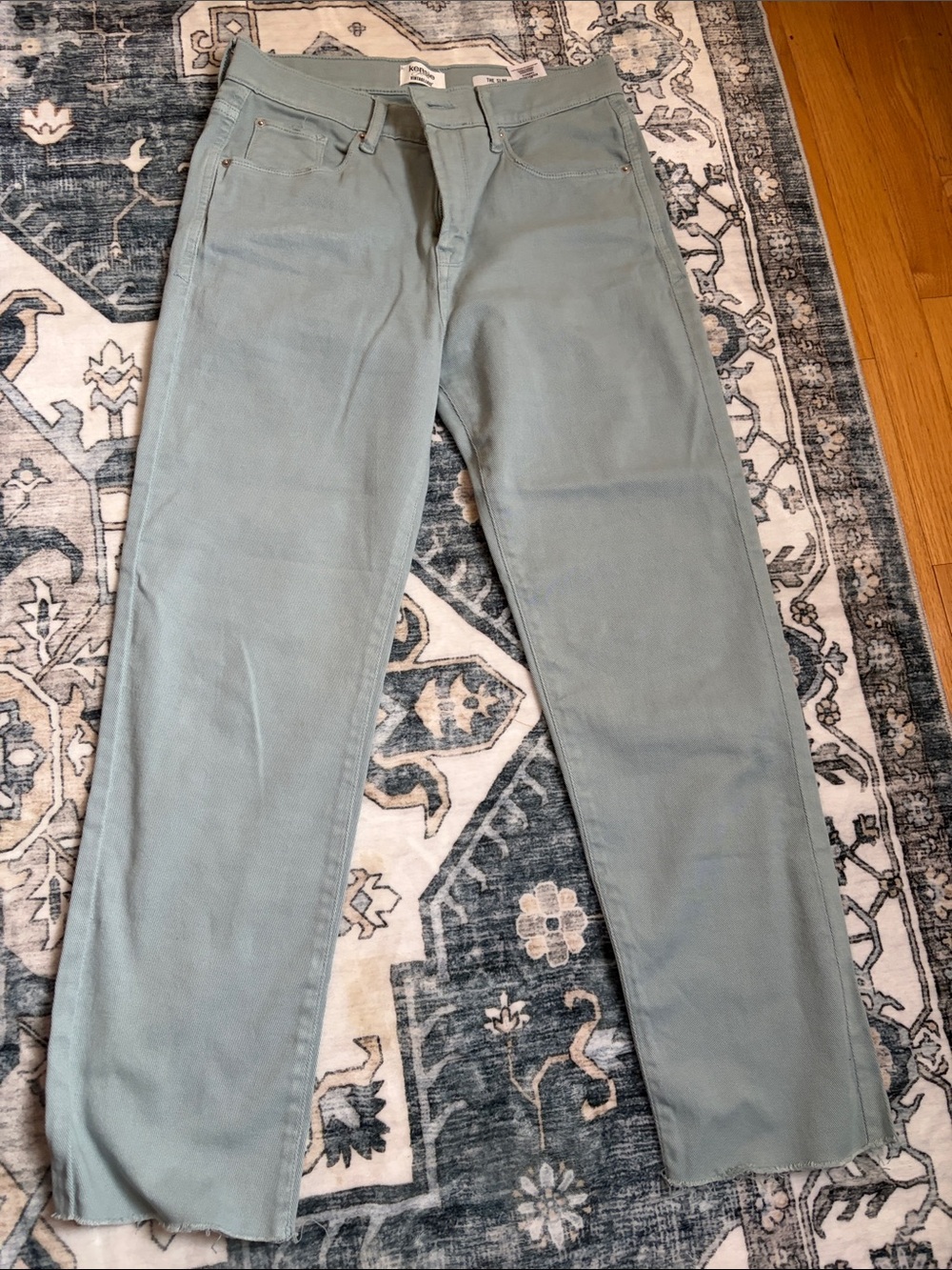 Kensie Straight-Leg Jeans in Sage Green